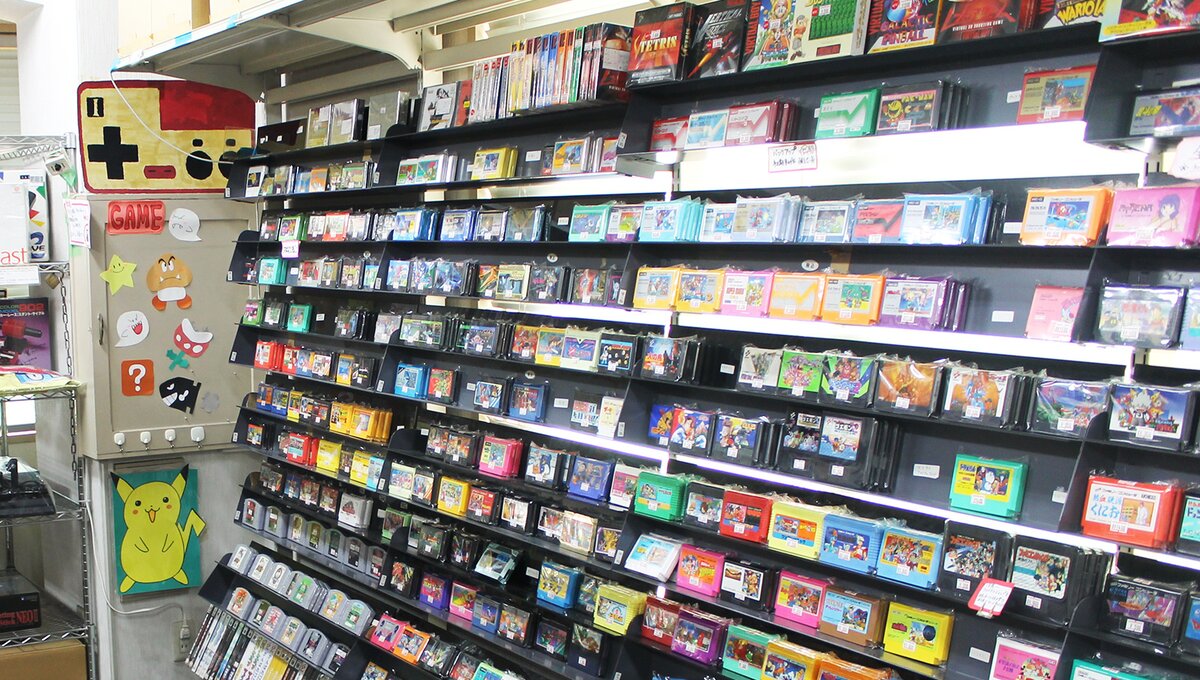 FRIENDS An Akihabara Game Shop Filled to the Brim with Nostalgic Retro Games