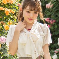 LIZ LISA Bowtie Ribbon Blouse