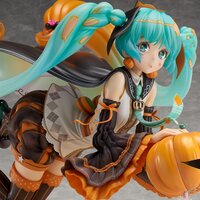 Hatsune Miku Trick or Miku Figure