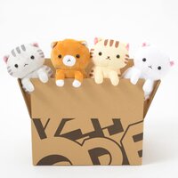 Tsukameru Nyanko Plushies