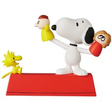Ultra Detail Figure Peanuts Series 11: Puppet Snoopy & Woodstock