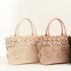 Honey Salon Flowerful Tote
