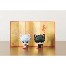 Petit Chara Land Gintama: A Fortune Cat on a Desk Set