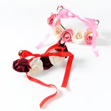 Humming Girl Headrest Necklace: Garden Flower