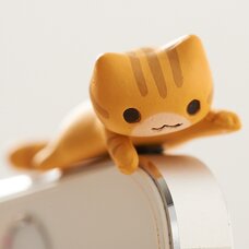 Kitten Earphone Jack Accessory - Clinging Tabby