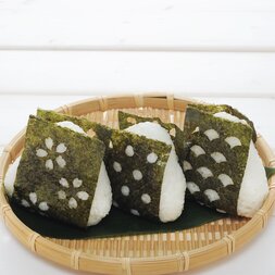 Crispy Nori Cutter Set: Traditional Japanese Patterns