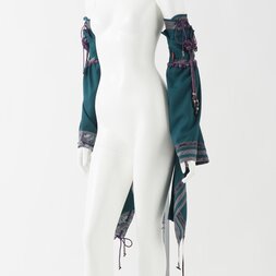 Ozz Oneste Furisode-Style Arm Covers