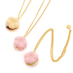 Q-pot. Sakura Monaka Necklace