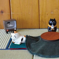 concombre Hot‐Spring Cat Hotel Mini Figures