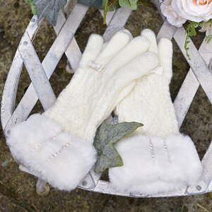 LIZ LISA Cable Knit Gloves