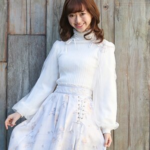 LIZ LISA Voluminous Shoulder Knit Top