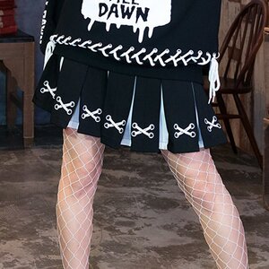 LISTEN FLAVOR Lace-Up Print Two-Tone Pleated Skirt