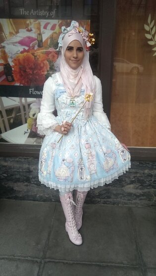 For All The Lolita Lovers Out There: This Is What Muslim Lolita's