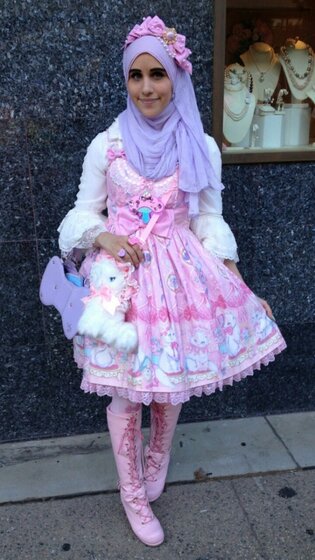 Lolita Fashion Travels Overseas! “Muslim Lolita” Is The New