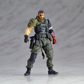 Custom Venom Snake Figure with Sneaking Suit (Micro Revoltech Yamaguchi ...