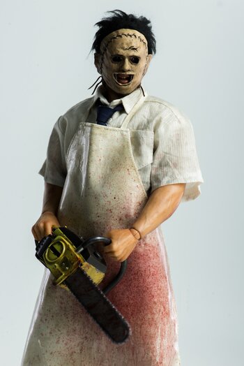 the texas chainsaw massacre leatherface 1 6th scale collectible
