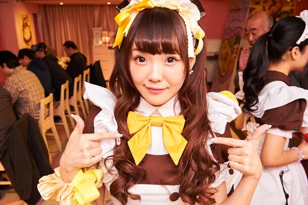 Hello Kitty Collaborates with Famous Maid Cafe @home cafe in