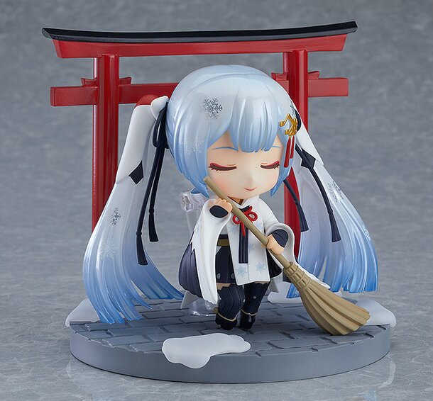 Snow Miku Blesses Fans With New Nendoroid And Figma Figure News Tom Shop Figures Merch From Japan
