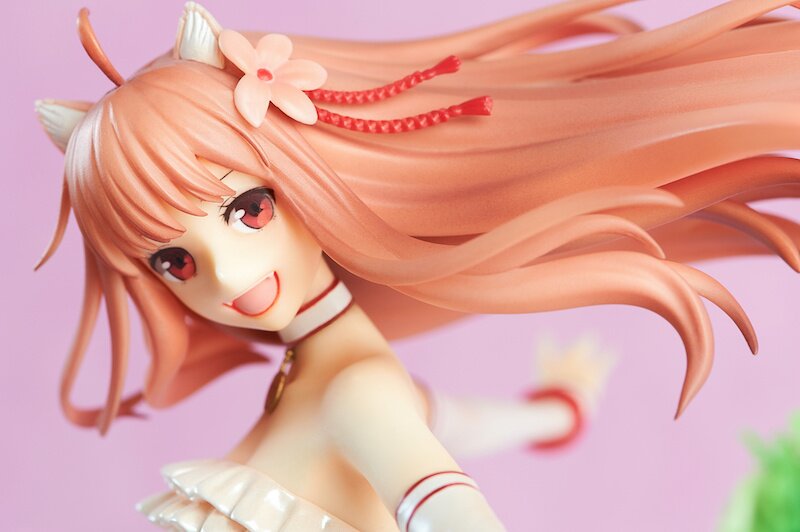 Spice and Wolf 10th Anniversary Project Holo Wedding Dress Ver