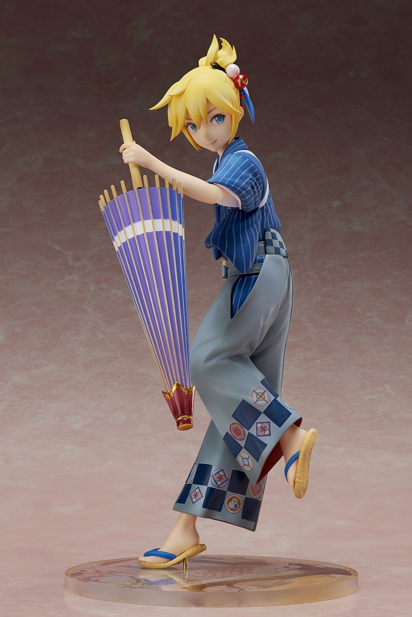 kagamine len swimsuit figure